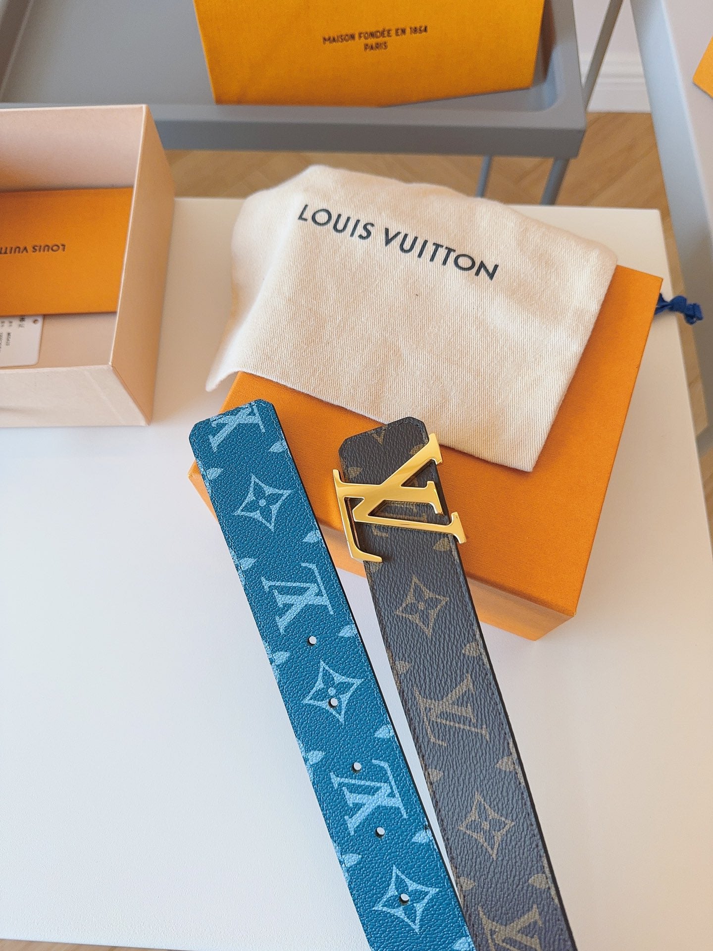 LV Belt