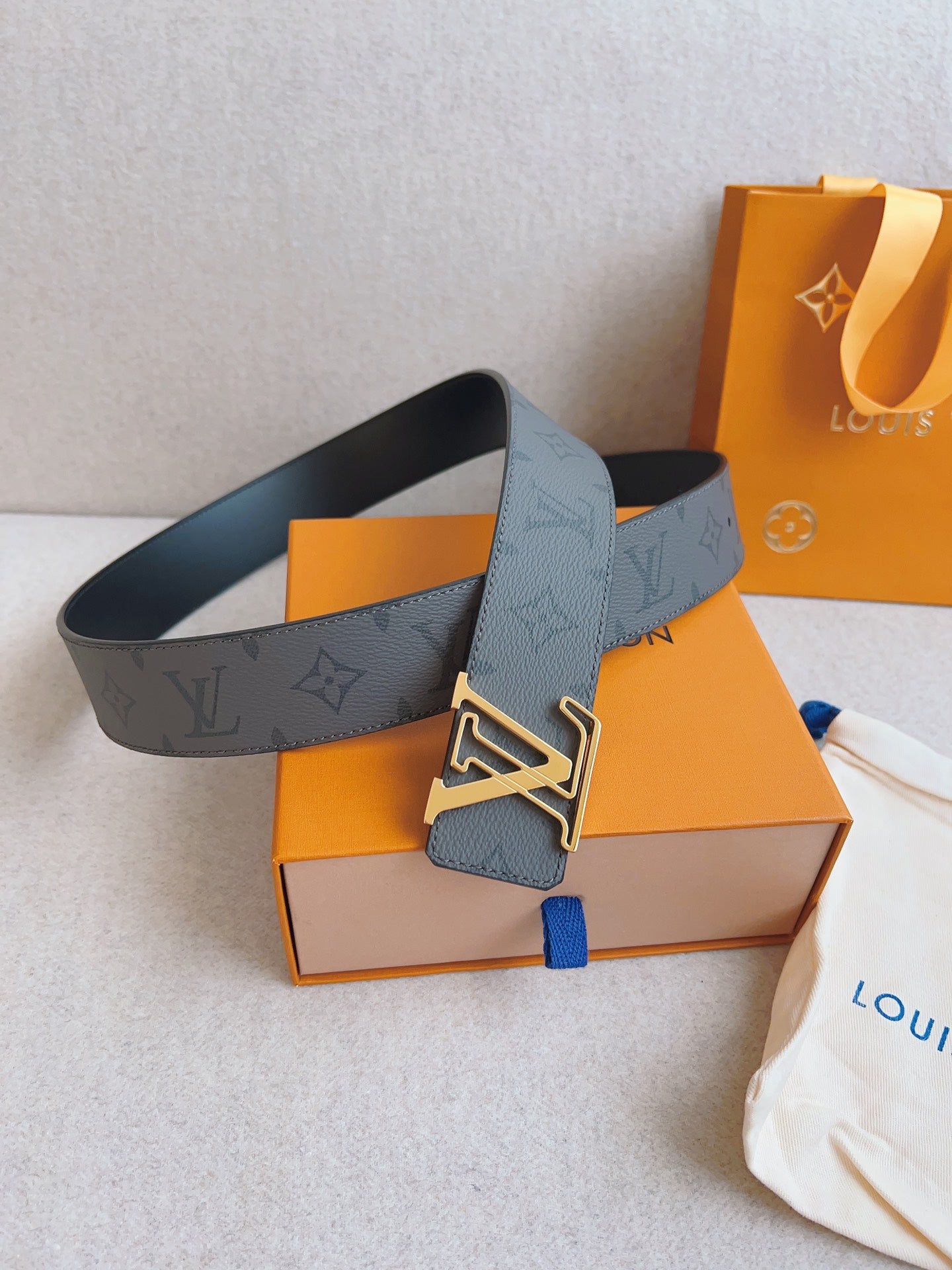 LV Line Belt