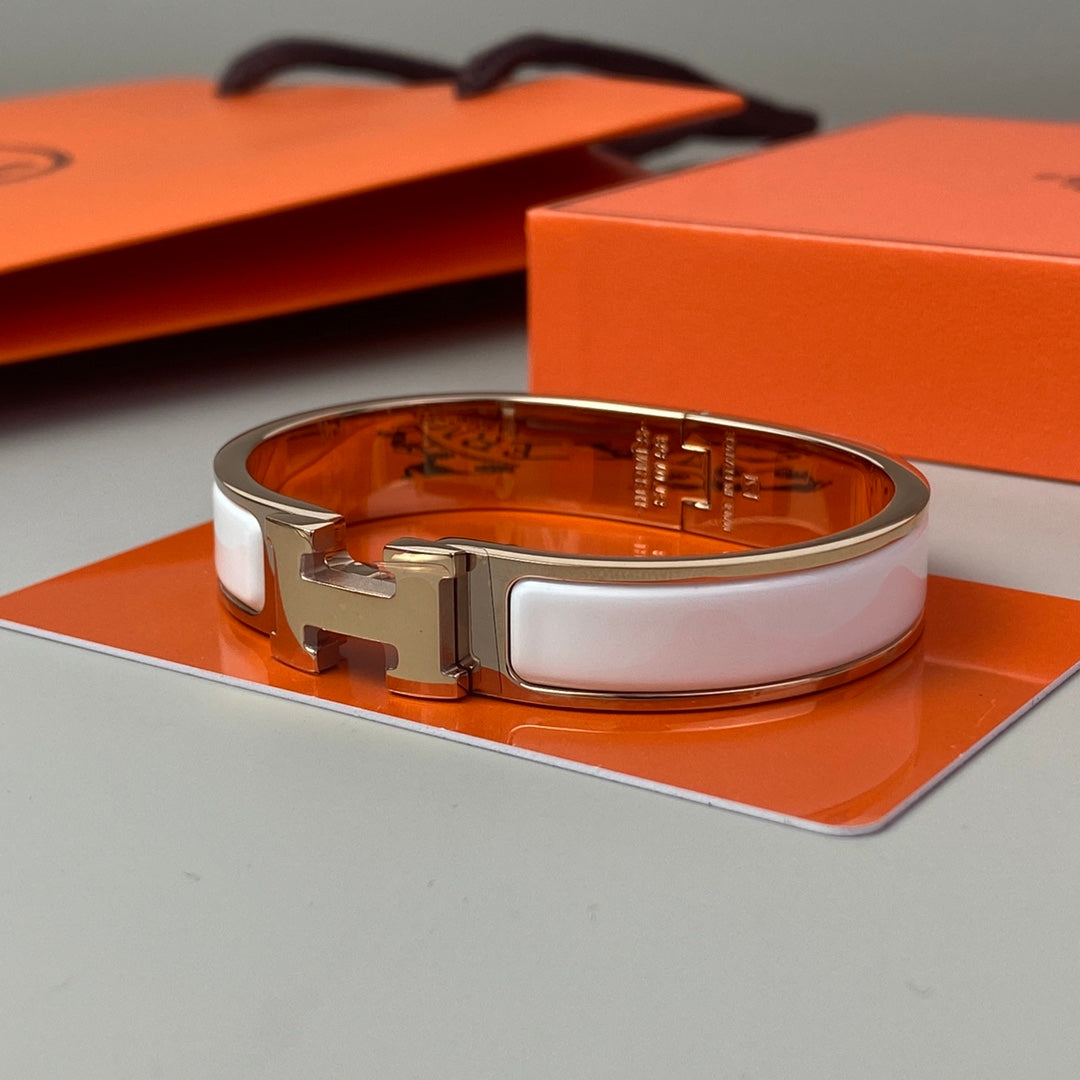 HERMES Enamel bracelet