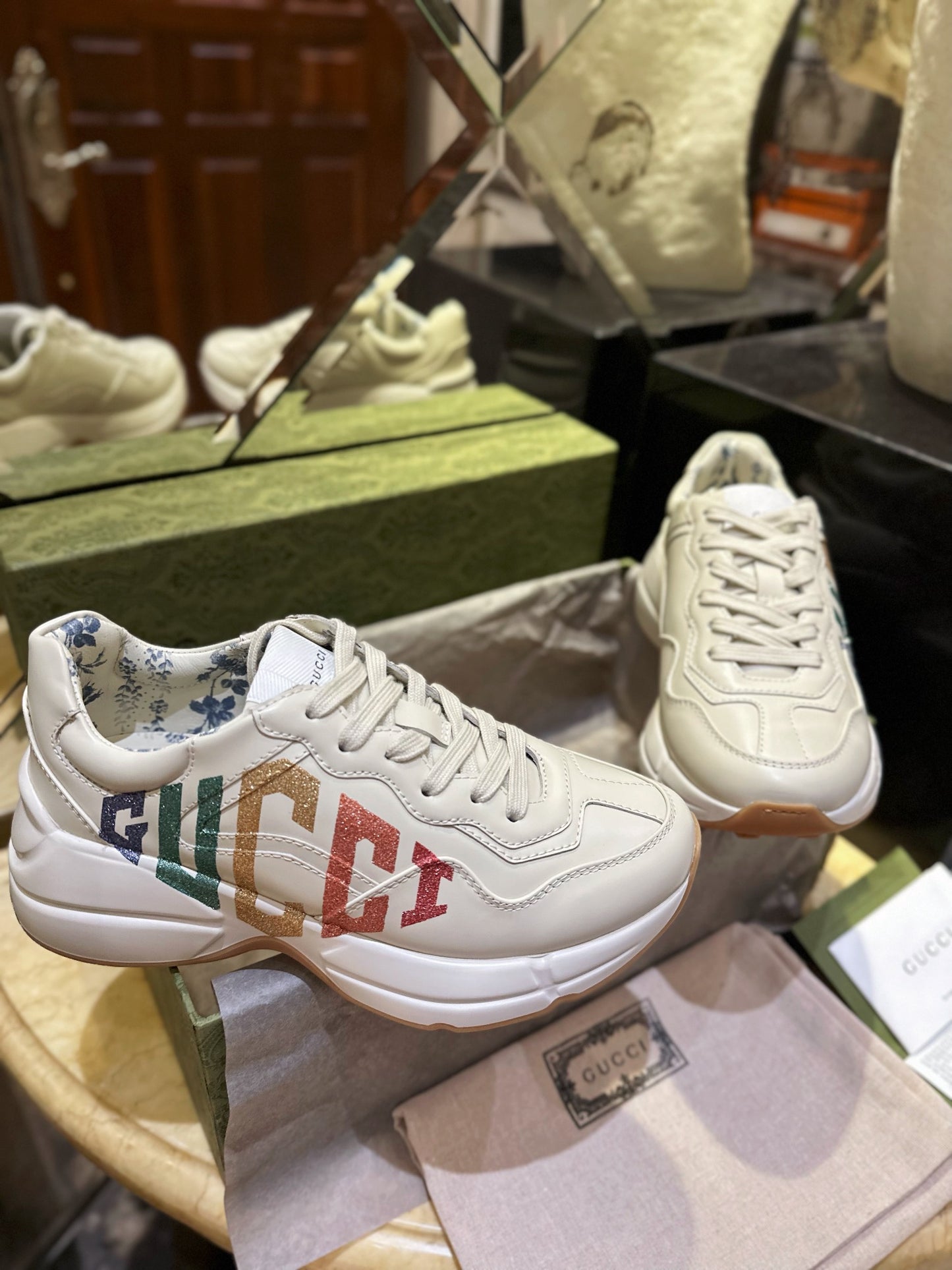 GUCCI  Men & Wome Sneakers