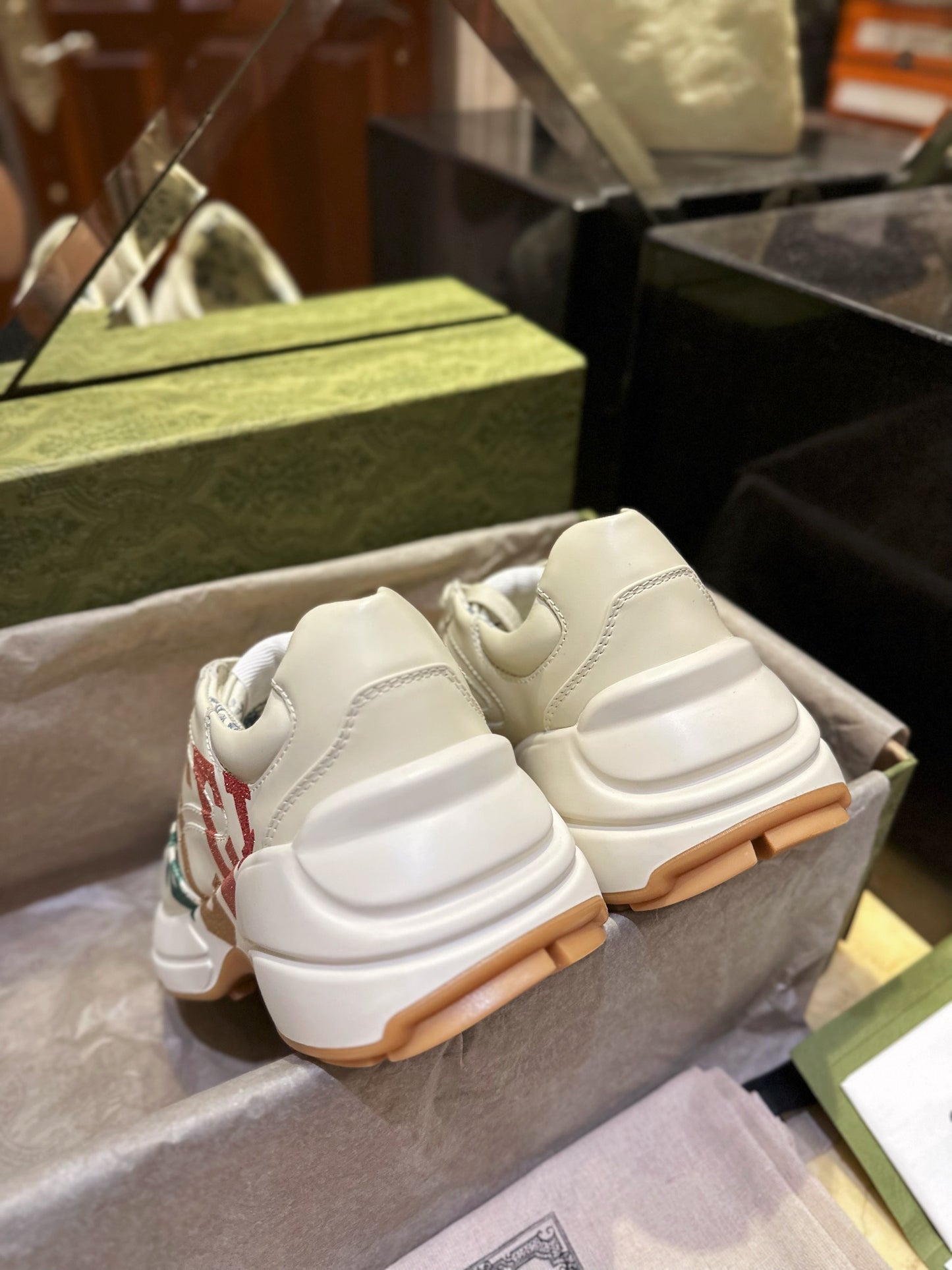 GUCCI  Men & Wome Sneakers