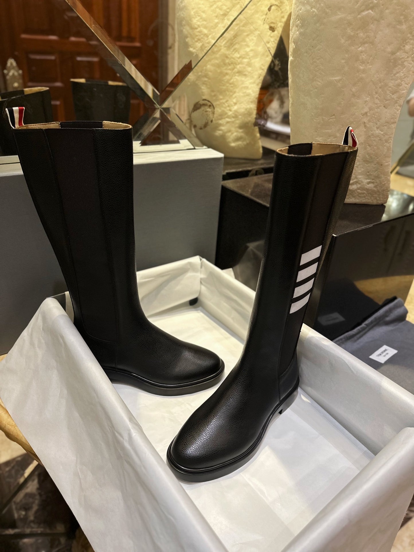 𝗧𝗛𝗢𝗠 𝗕𝗥𝗢𝗪𝗡𝗘 BOOTS