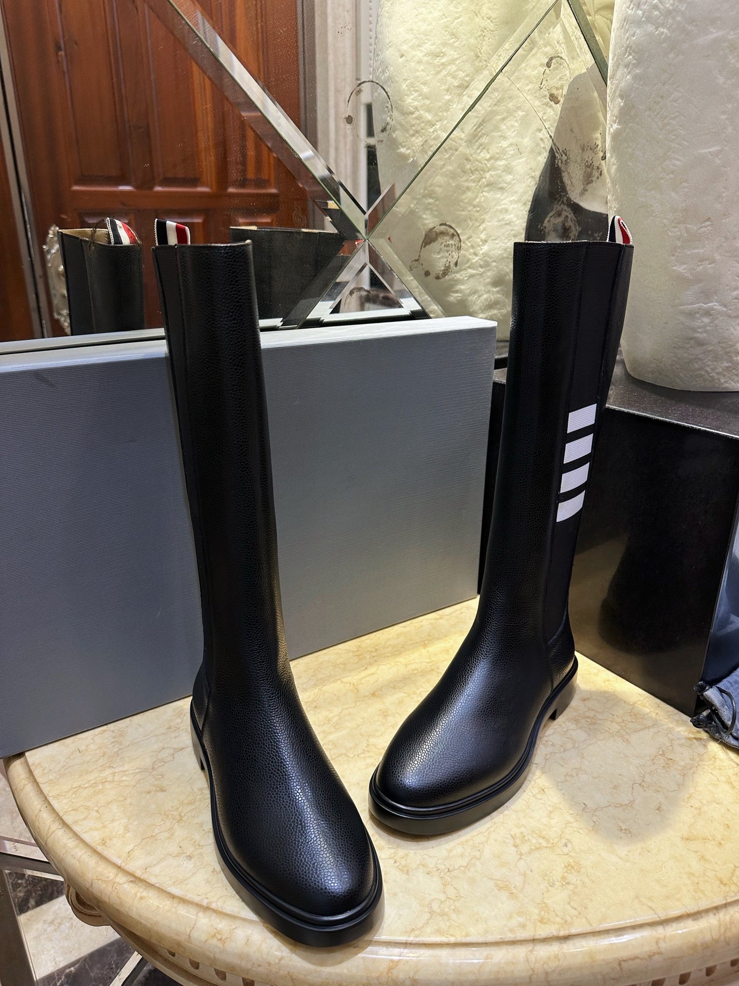 𝗧𝗛𝗢𝗠 𝗕𝗥𝗢𝗪𝗡𝗘 BOOTS