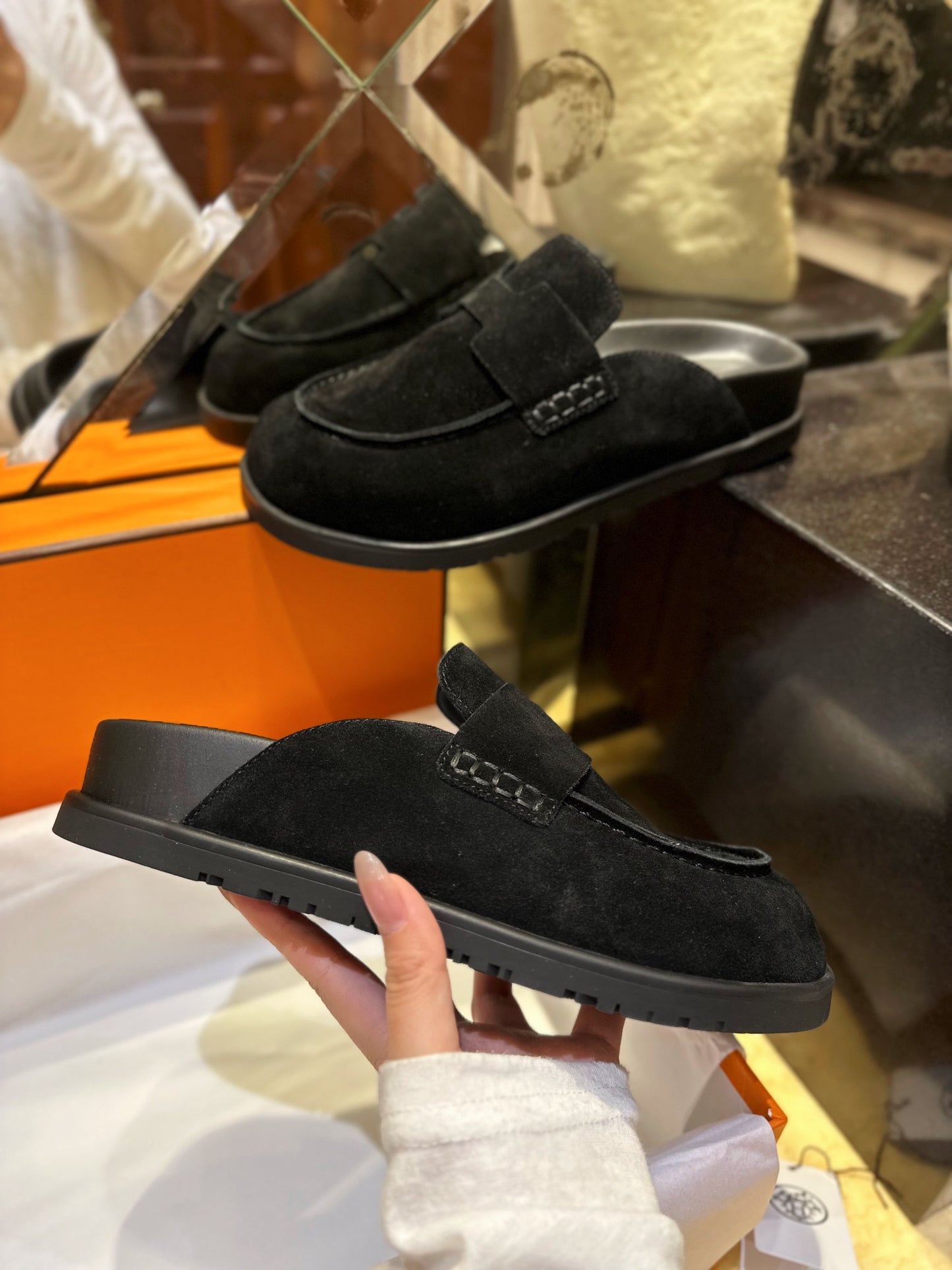 HERMES FLAT SHOES