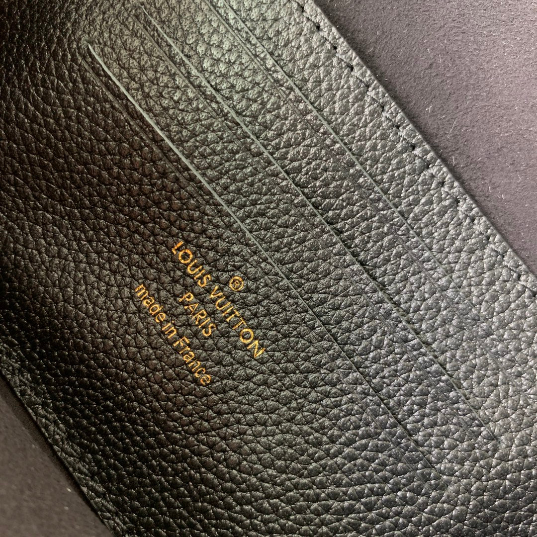 LV Wallet on Chain Ivy Bag