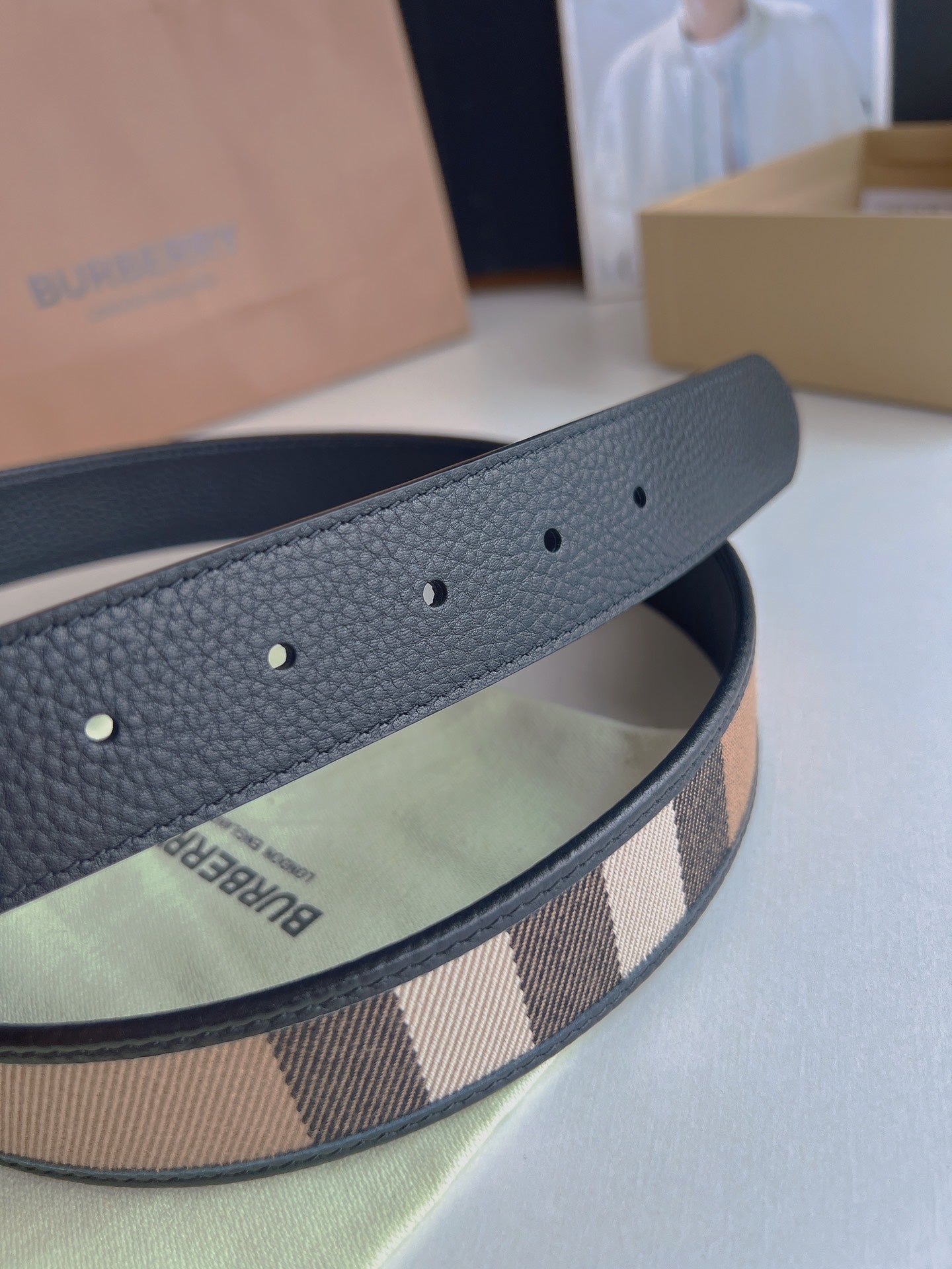 BURBERRY belt