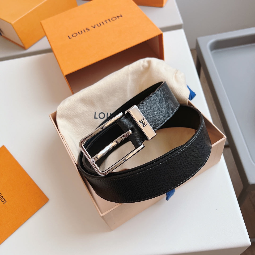 LOUlS Vuitton Belt