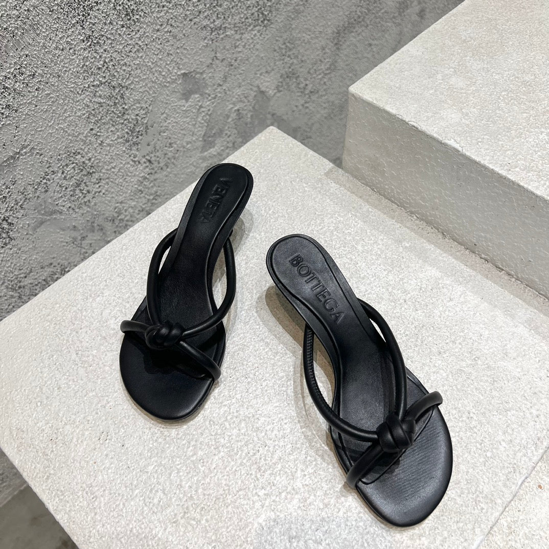 Bottega Vene slipper