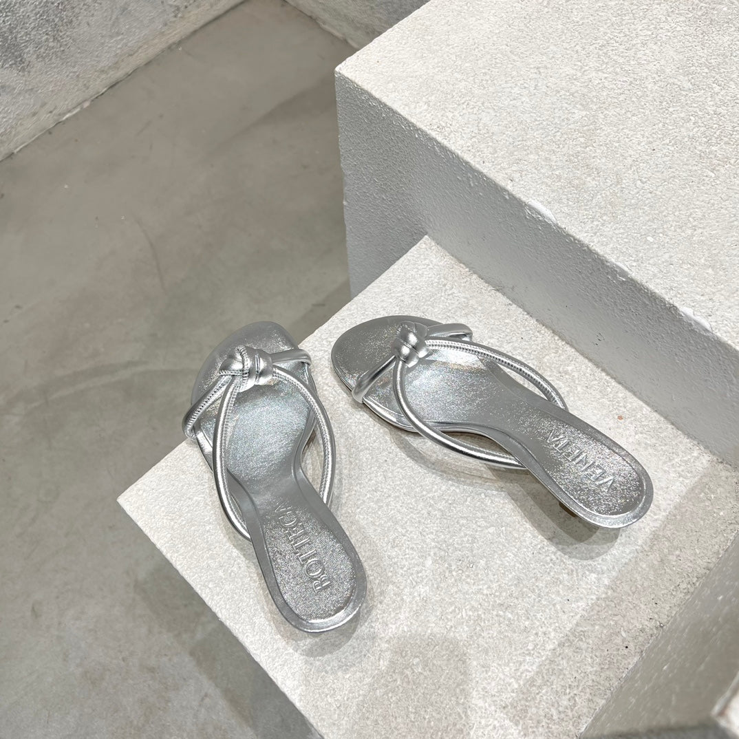 Bottega Vene slipper