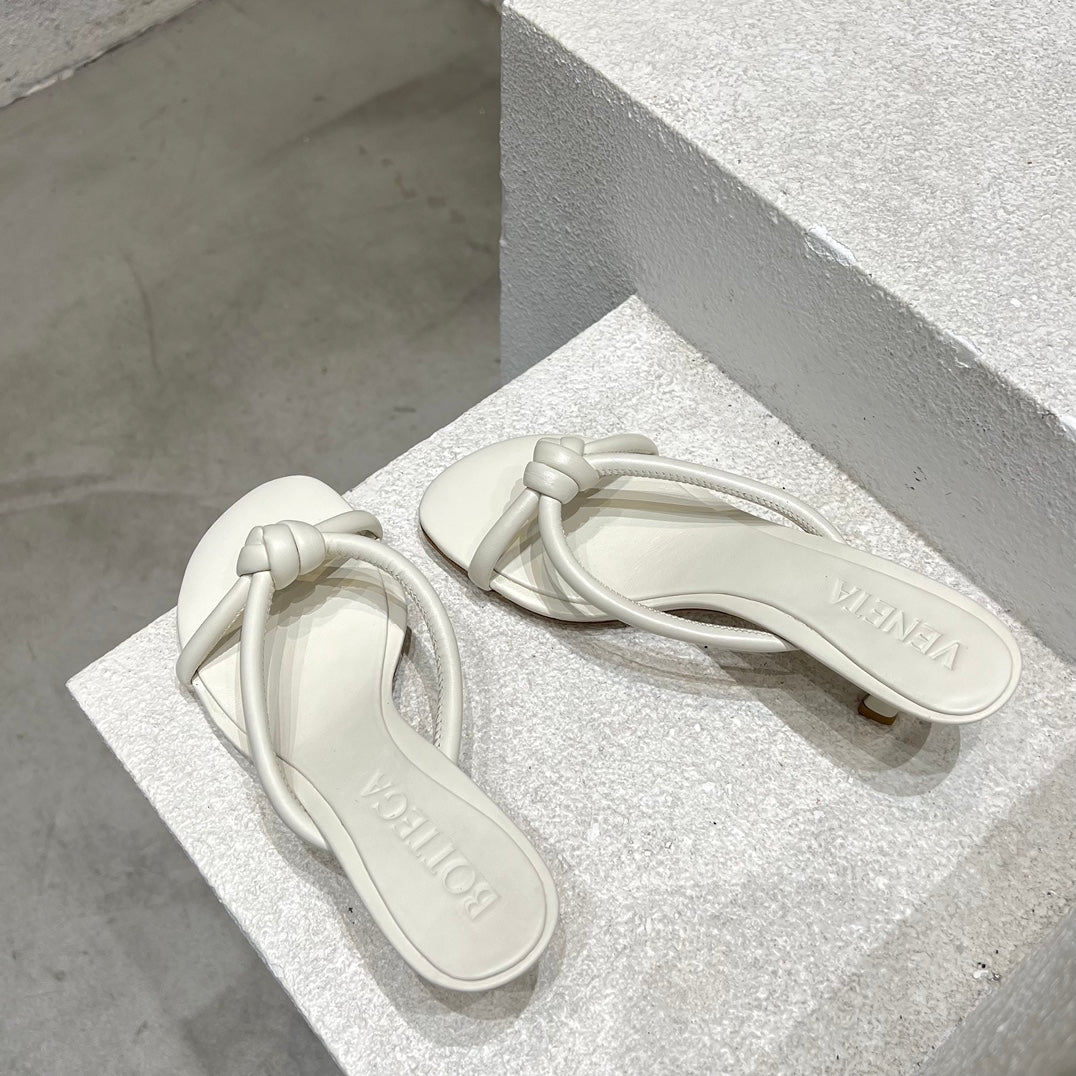 Bottega Vene slipper