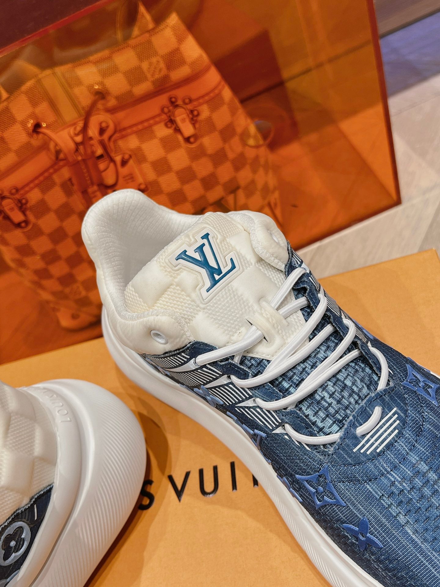 LV Men Sneakers