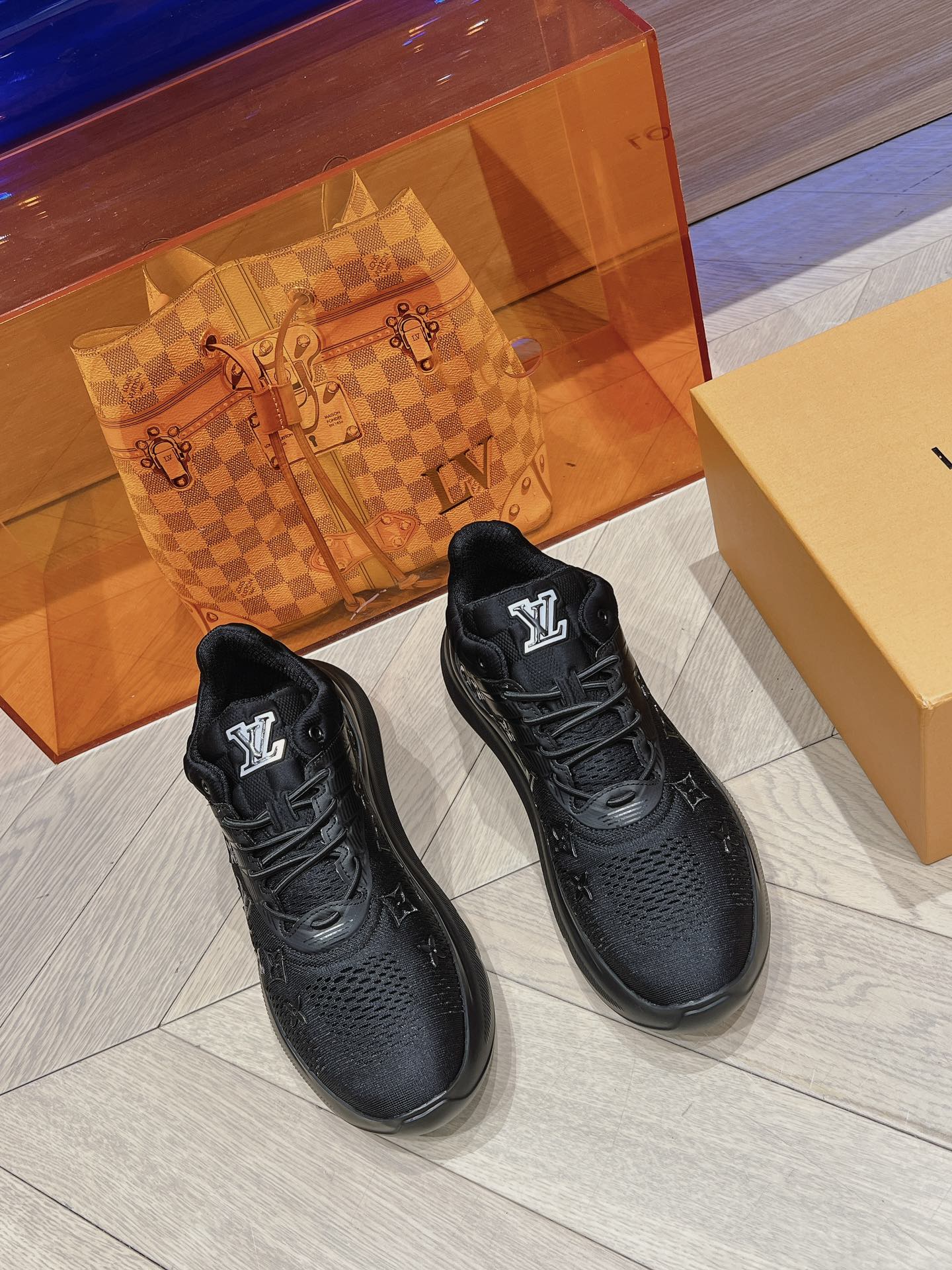 LV Men Sneakers