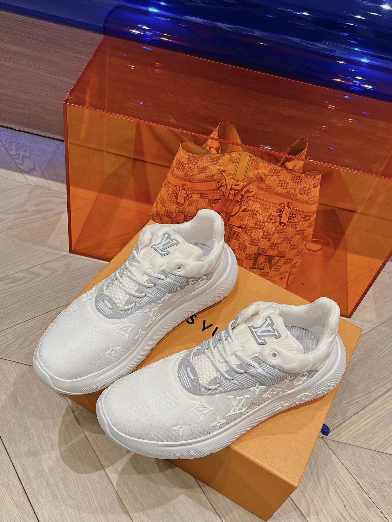 LV Men Sneakers