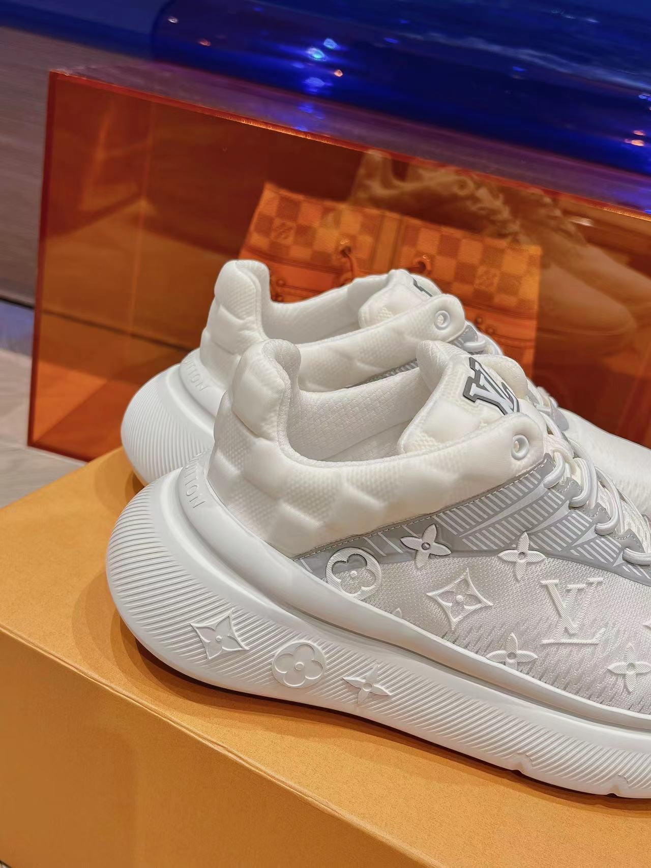 LV Men Sneakers