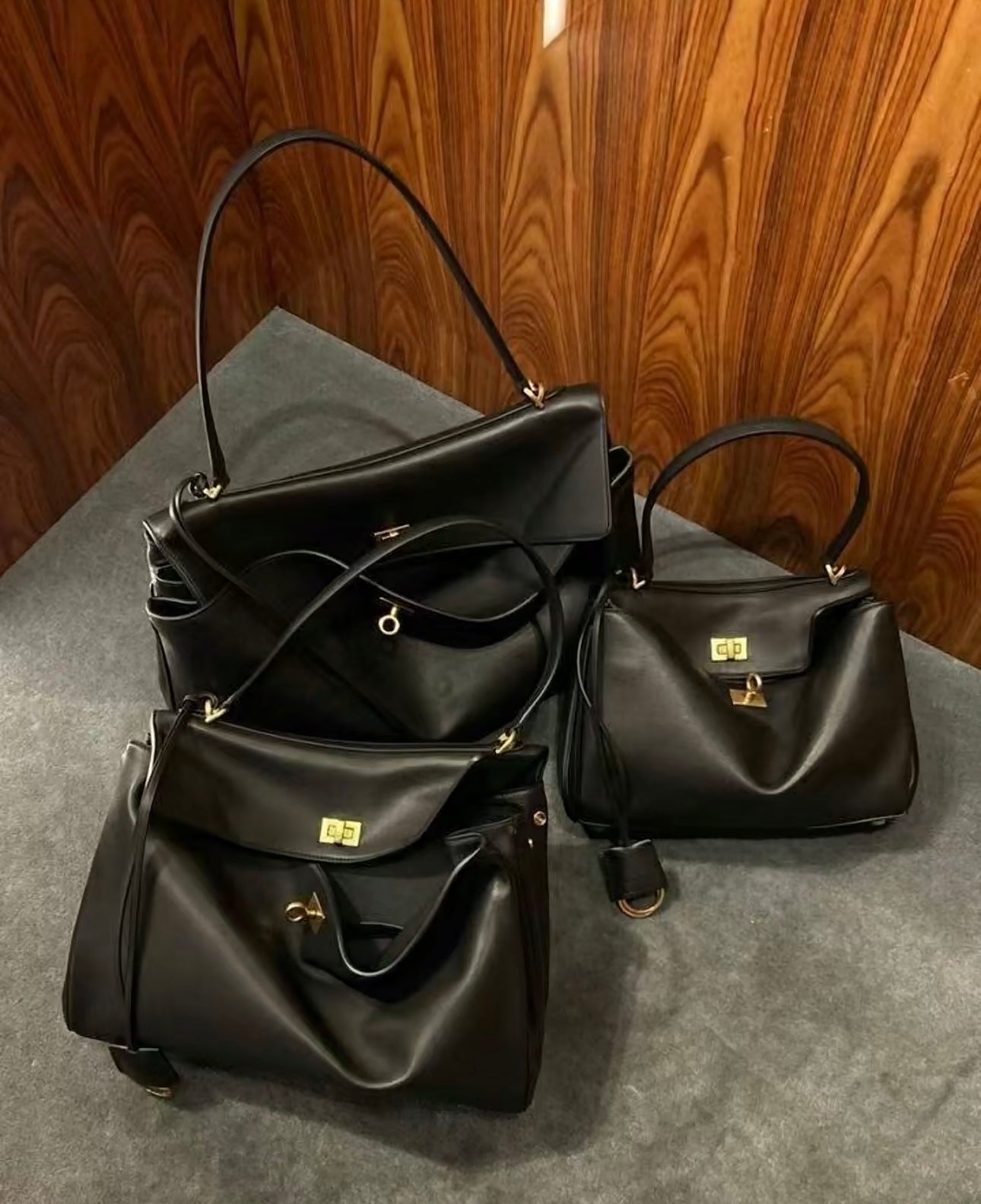 𝗕𝗮𝗹𝗲𝗻𝗰𝗶𝗮𝗴𝗮  Rodeo small bag