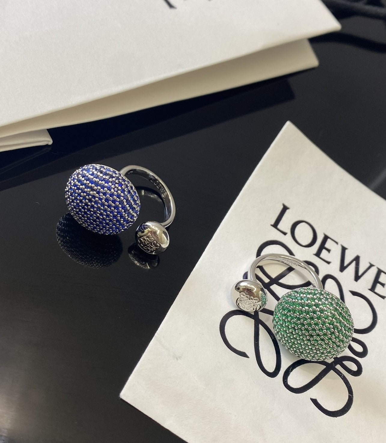 Loewe Anagram Pebble