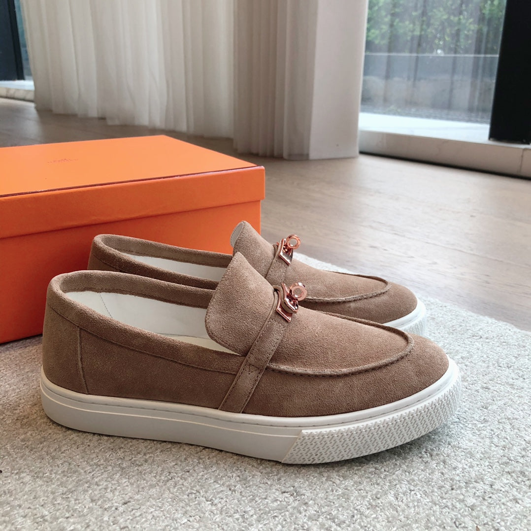 HERMES Men & Wome Flat shoes