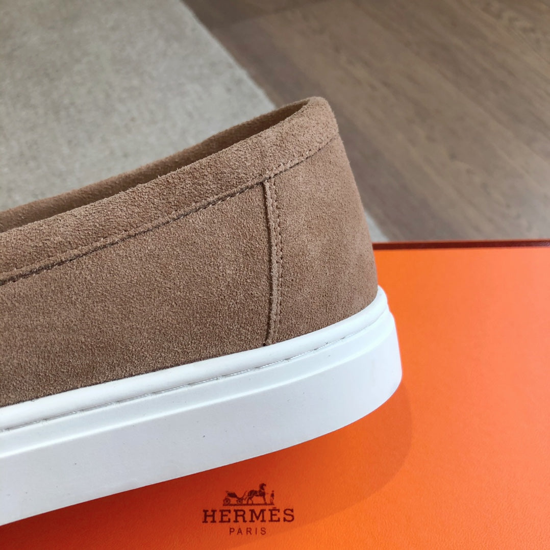 HERMES Men & Wome Flat shoes