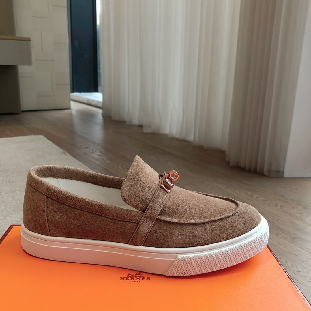 HERMES Men & Wome Flat shoes