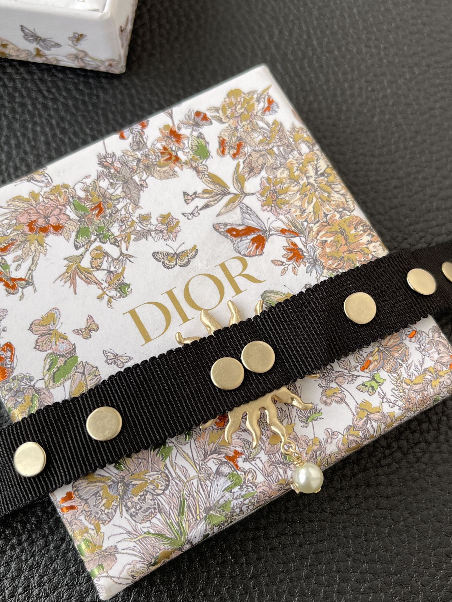 DIOR ornament