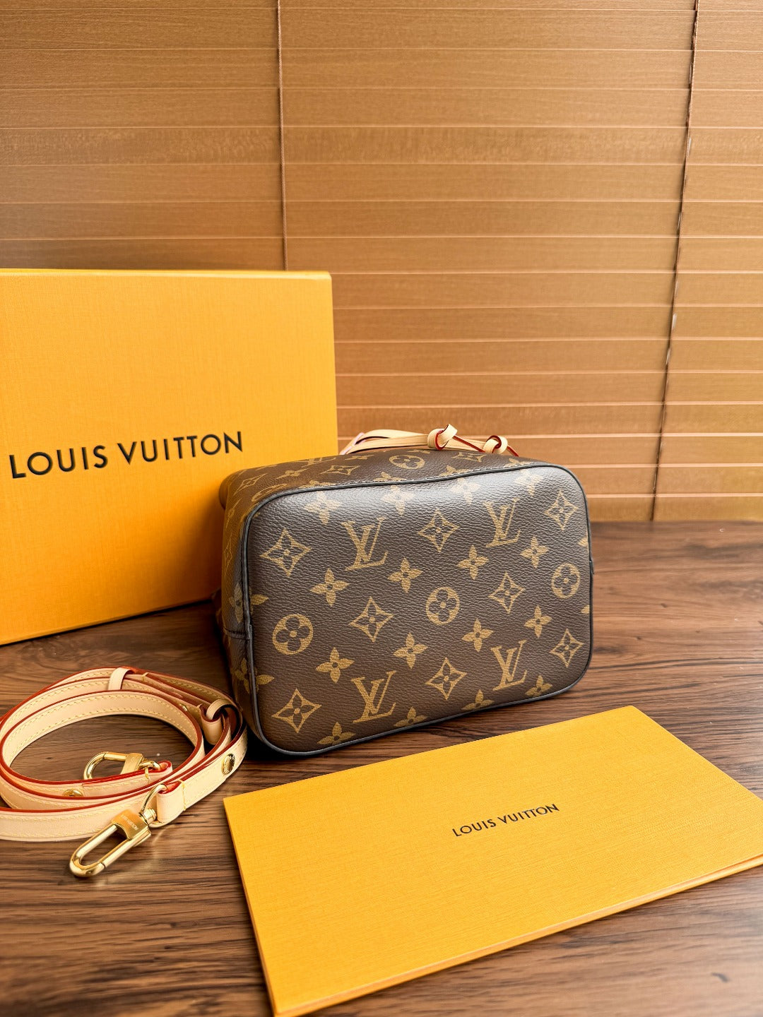 LV NéoNoé 𝐁𝐁 𝐌𝐢𝐧𝐢 Bag