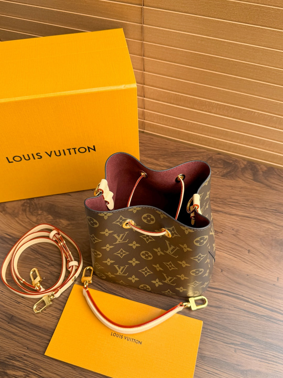 LV NéoNoé 𝐁𝐁 𝐌𝐢𝐧𝐢 Bag