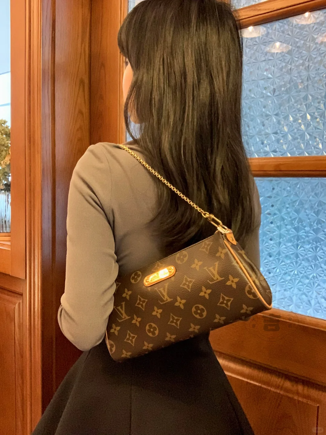 LV Pochette Bag