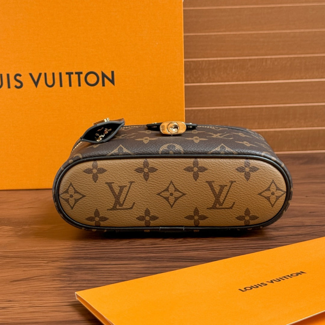 LV Vanity chain pouch Bag