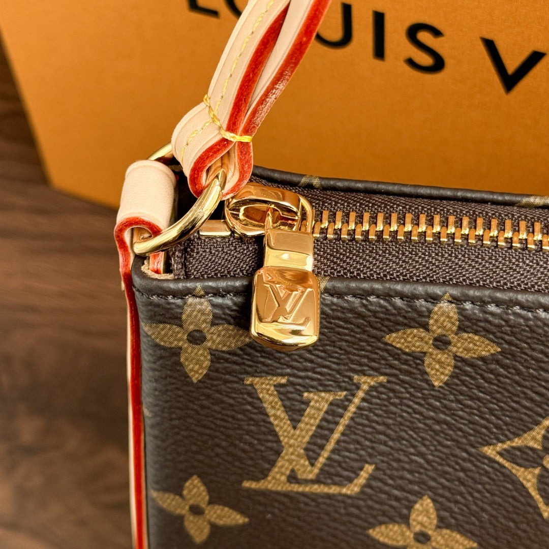 LV Pochette Tirette Bag